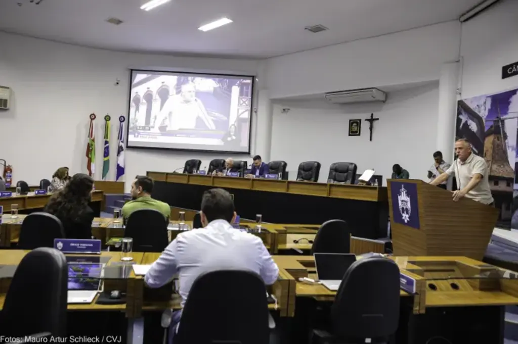 Aprovada proibição de financiamento público a shows com apologia a crimes e sexualização infantil