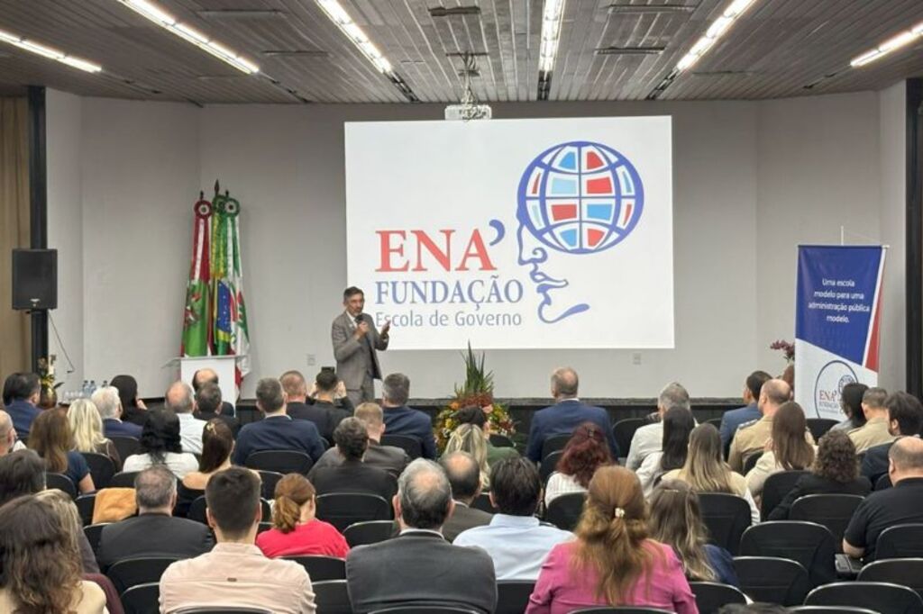 ENA lança novos cursos de pós-graduação e fortalece parcerias para gestão pública em SC