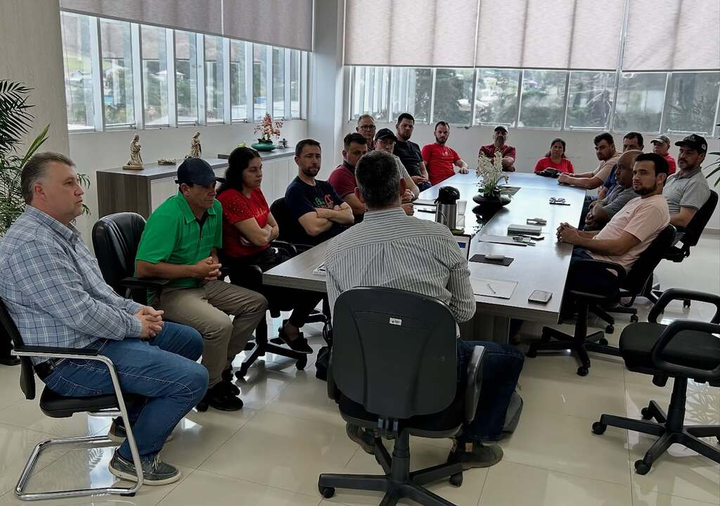 Mais oportunidades e desenvolvimento para os agricultores de Abdon Batista