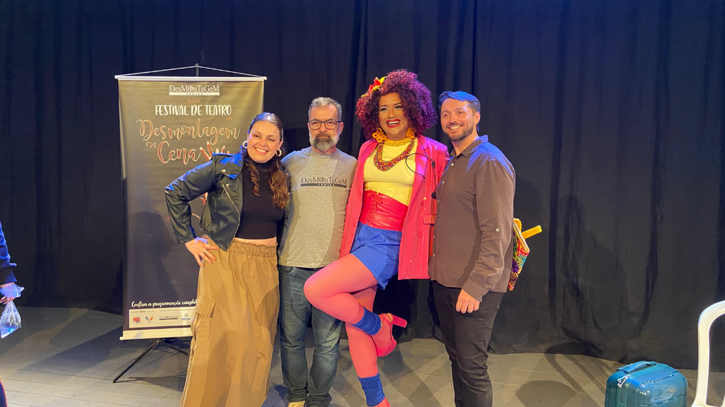 Teatro Usina reabre suas portas com stand up de Silvonete Manicura