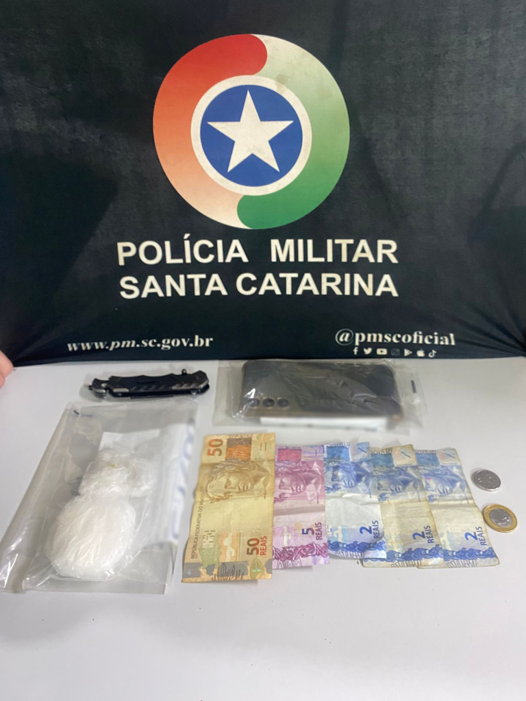 Homem é preso por tráfico de drogas durante operação na região