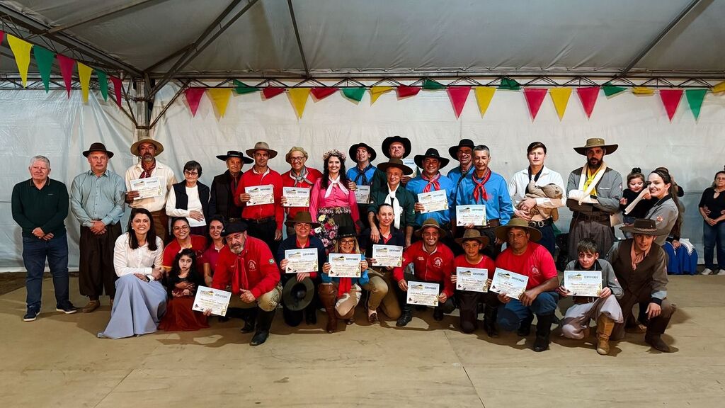 21ª Semana Farroupilha de Balneário Arroio do Silva é marcada por homenagens e pelo fortalecimento da cultura gaúcha