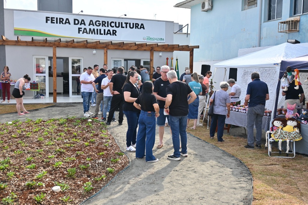 Inaugurada nova sede da Feira da Agricultura Familiar de Descanso