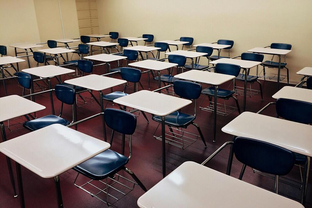 Feira dos Itinerários orienta sobre escolha do aprofundamento para 2026