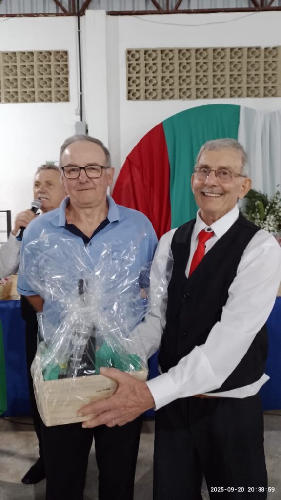 8º ENCONTRO DE CORAIS DE LACERDÓPOLIS REÚNE 14 GRUPOS E ENCANTA O GRANDE PÚBLICO