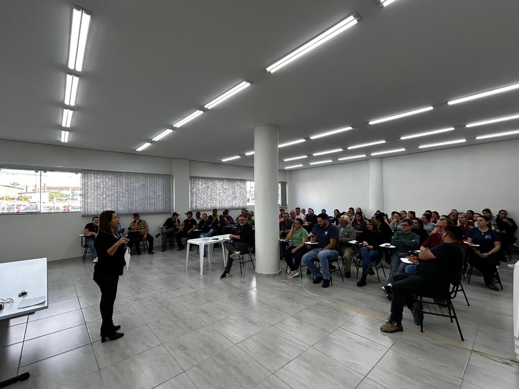 Correia Pinto reforça política de valorização dos servidores municipais