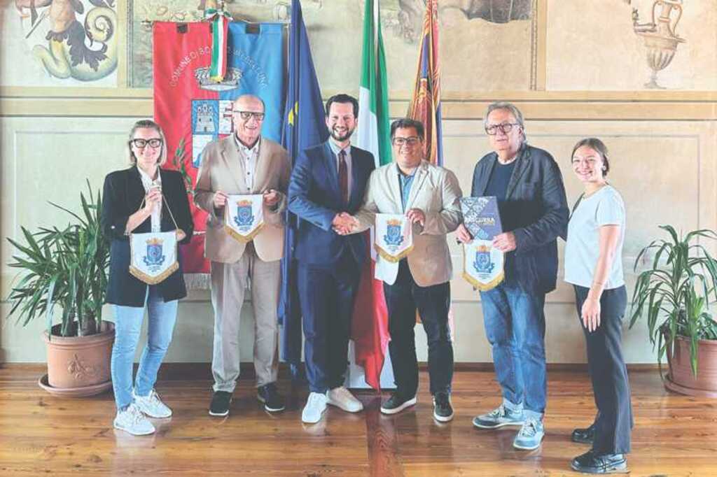 Ascurra firma Pacto de Amizade com Borgo Valbelluna e Vale Europeu amplia cooperação internacional