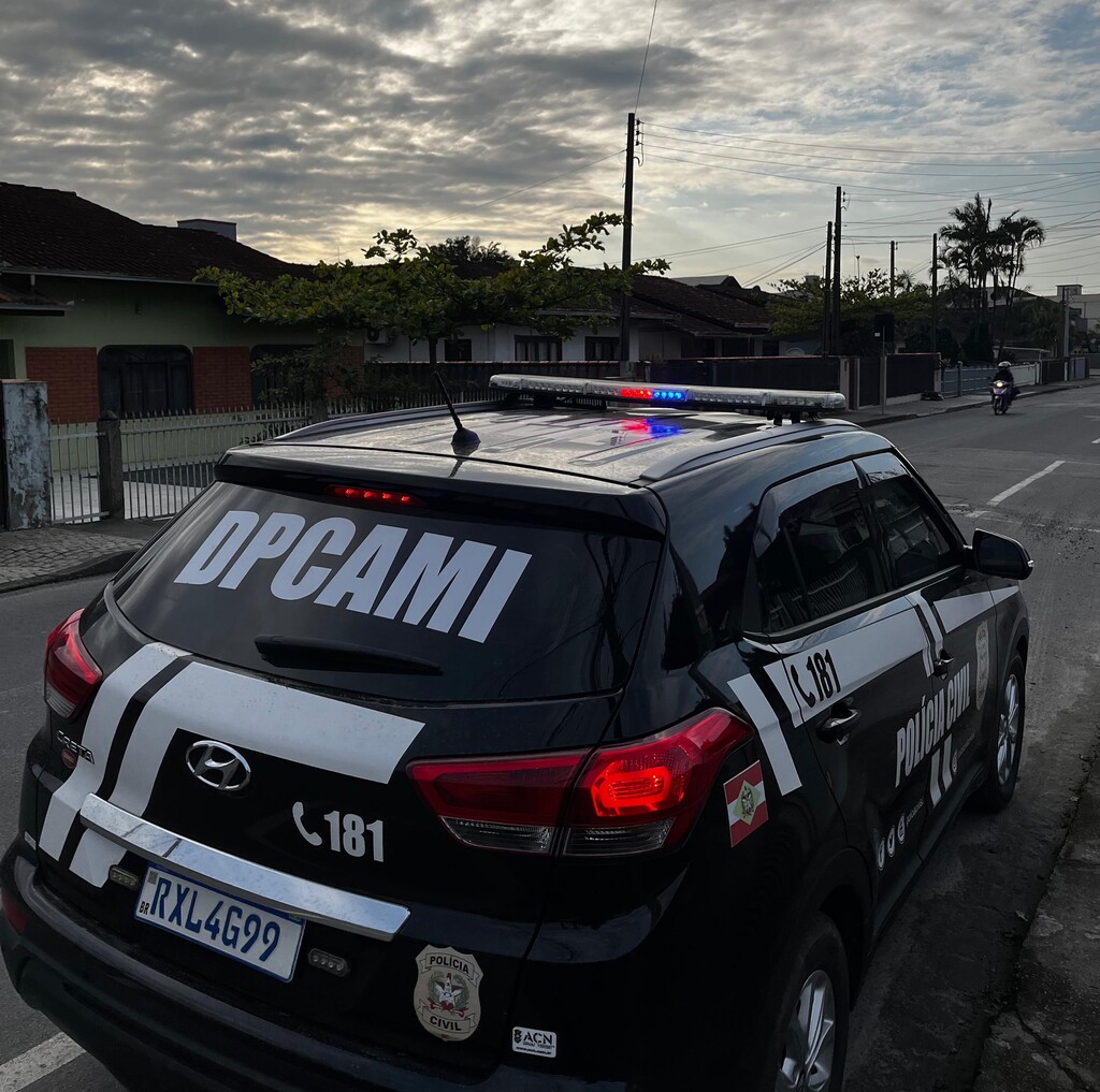 Polícia Civil deflagra operação contra pornografia infantojuvenil em Barra Velha e Joinville