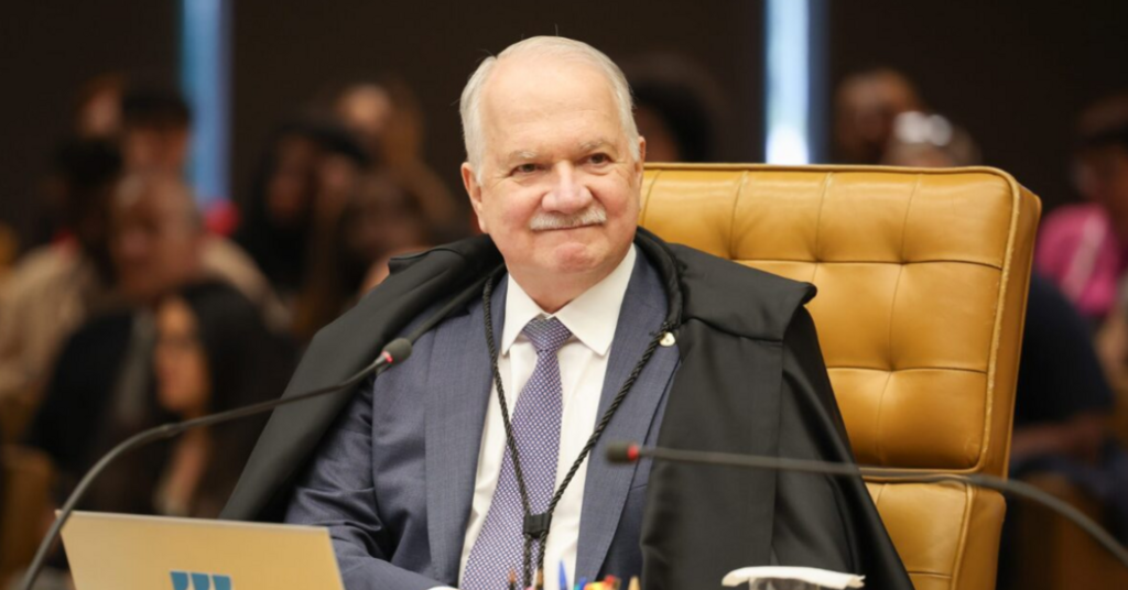 Fachin assume presidência do STF ao lado de Moraes em meio a polêmicas e pressão internacional