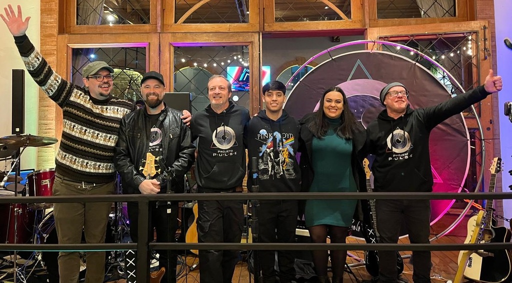 Músico correia-pintense se apresenta em tributo ao Pink Floyd no Teatro Marajoara
