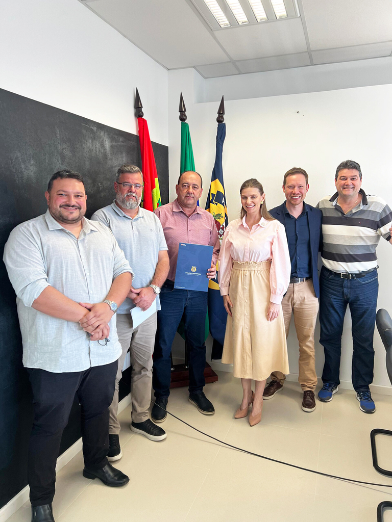 Prefeito e vereadores cumprem agenda na Secretaria de Segurança Pública