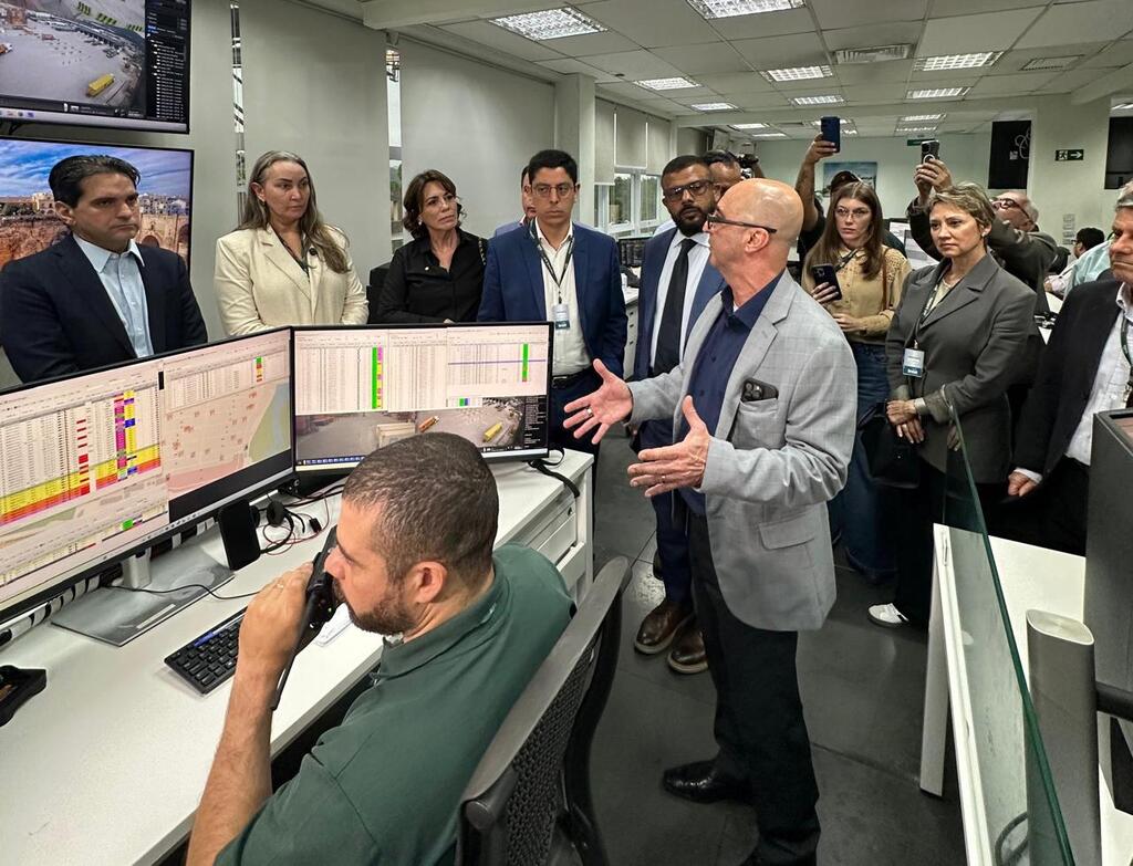 Deputada Daniela faz visita técnica ao Porto de Santos para modernização da legislação brasileira