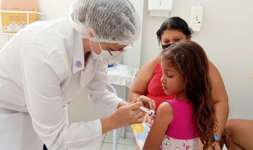 Começa campanha para atualizar a caderneta de vacina