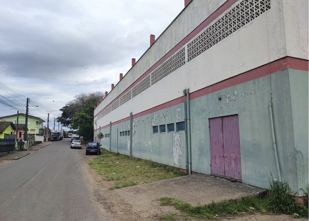Vereador solicita construção de calçadas no entorno da E.E.B Natálio Vassoler