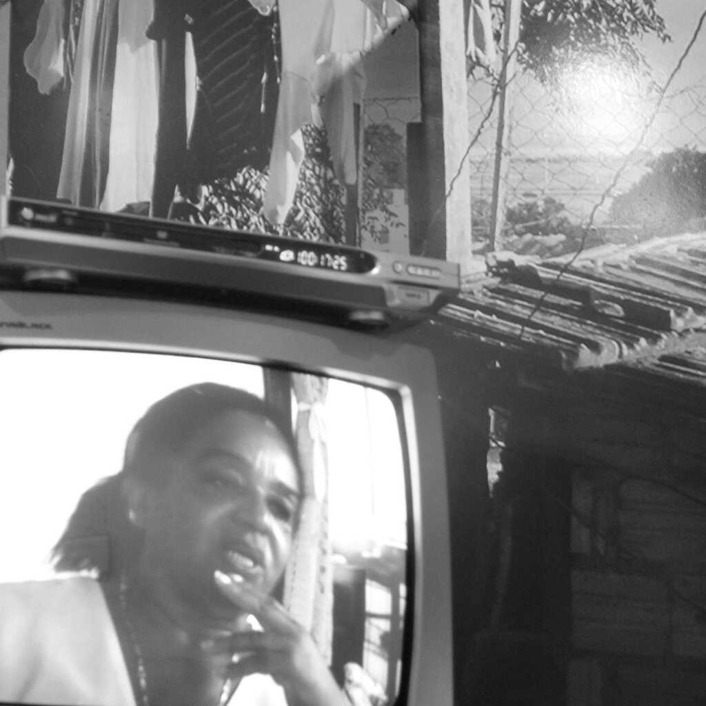 Cineclube exibe documentário sobre comunidade periférica de Florianópolis