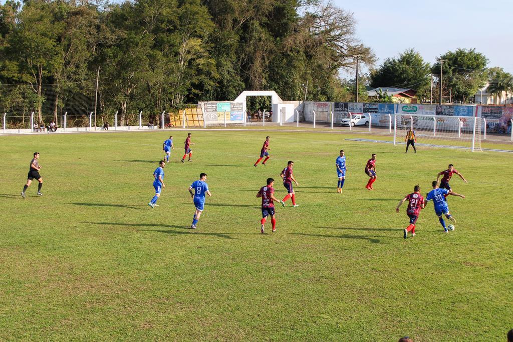 FINALIZADA MAIS UMA RODADA DO CAMPEONATO MUNICIPAL DE FUTEBOL DE CAMPO DE SÃO JOÃO DO SUL