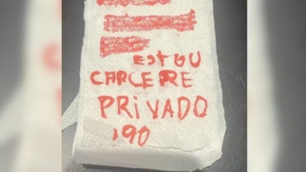 Foto: Polícia Militar/Divulgação - ‘Estou em cárcere privado’: bilhete em papel higiênico salva mulher de agressões e ameaças com vídeo íntimo em SC