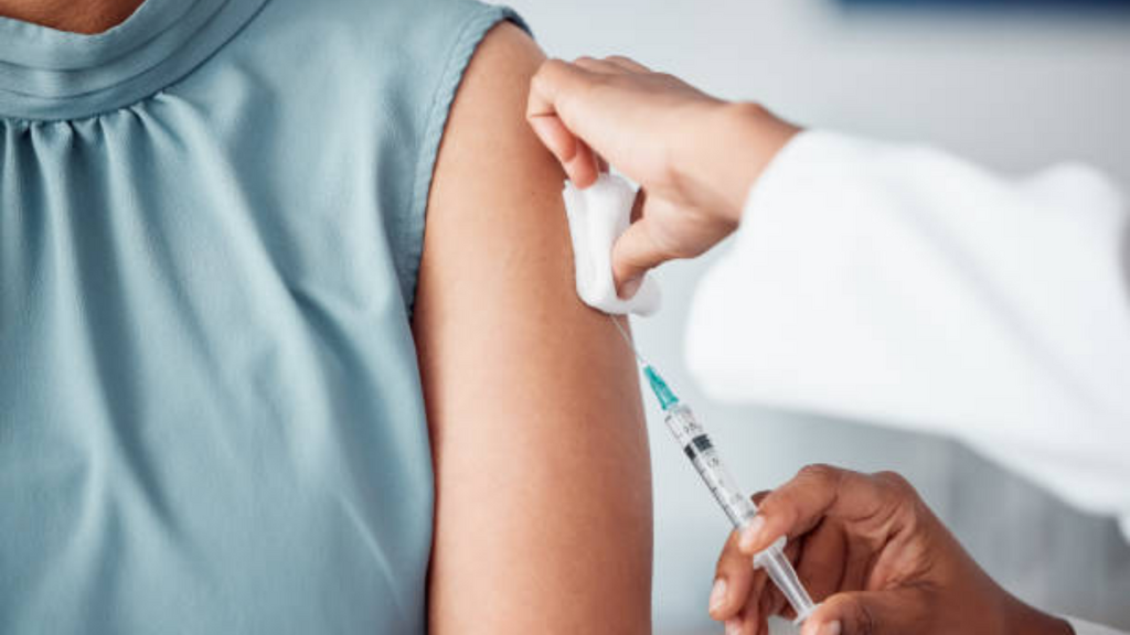 Imagem iStock - Campanha Nacional de Multivacinação começa com foco em crianças e adolescentes