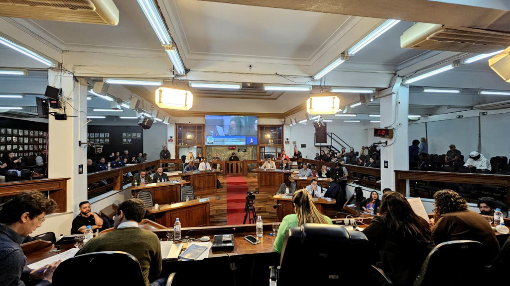 Sessão extraordinária aprecia projetos relativos ao Daeb e transporte coletivo