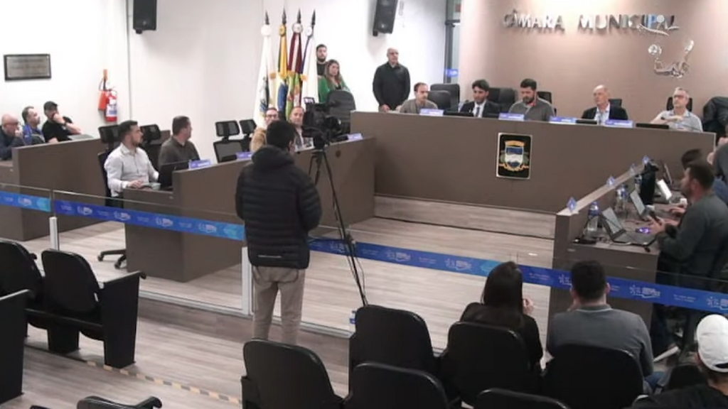 Câmara de Imbituba se prepara para votar projetos que ampliam benefícios a vereadores — e debate promete esquentar