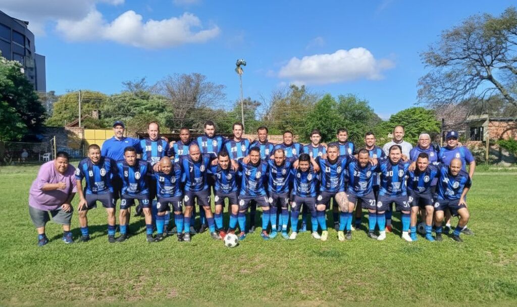 Azulão conquista título no 8° Torneio da Amizade Master Quarentão