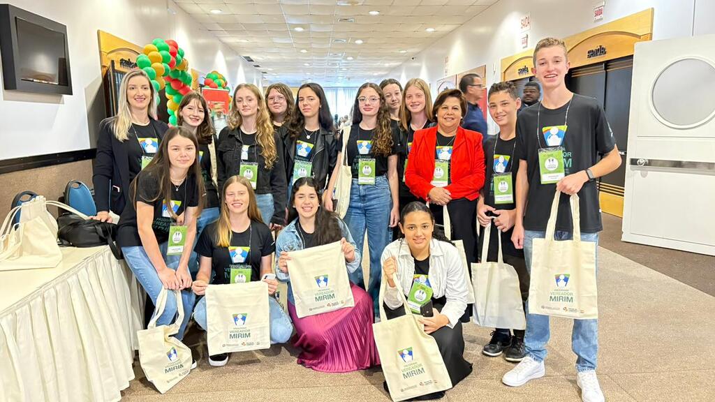 Vereadores Mirins de Itapiranga participam do 14º Encontro Estadual em Florianópolis