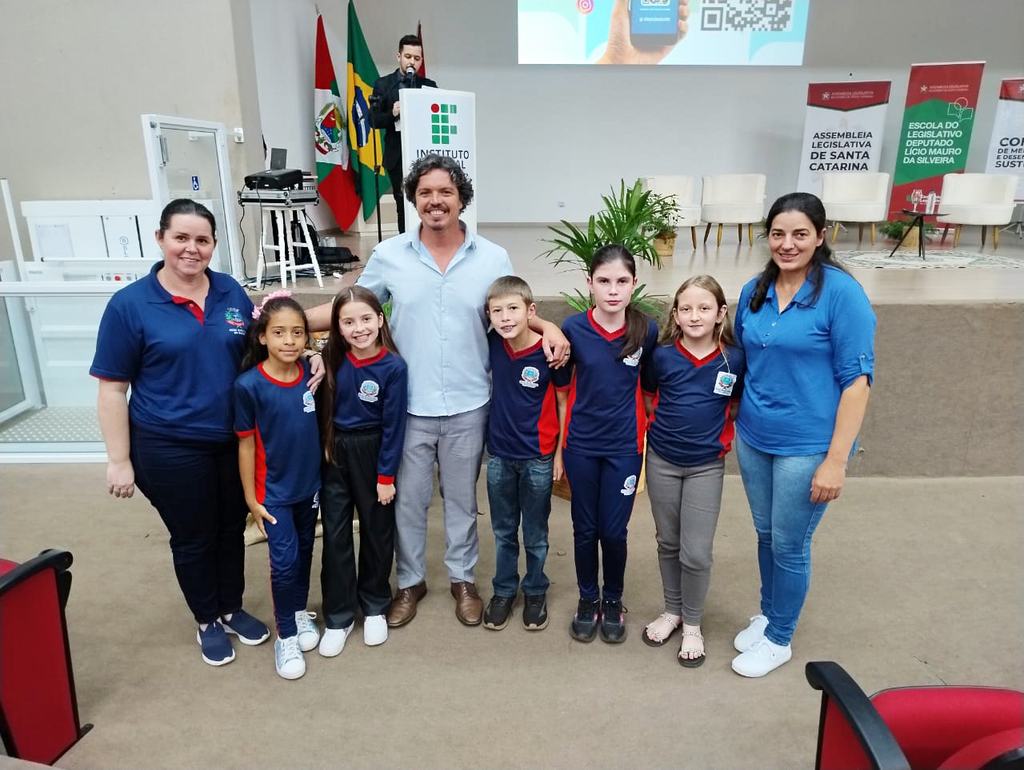 ESCOLA DE ZONALTA PARTICIPA DO SEMINÁRIO “HORTA E COMPOSTAGEM EM AMBIENTES ESCOLARES