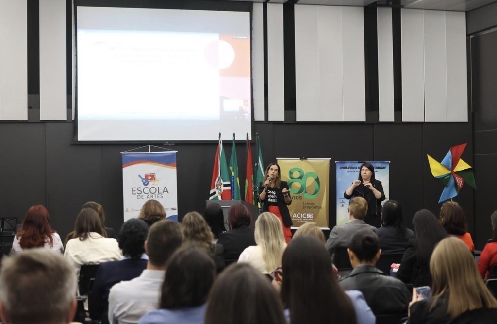 ​Evento gratuito em Criciúma debate inserção do jovem no mercado de trabalho