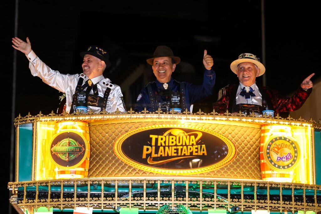 Alegria e tradição marcam a abertura da 40ª Oktoberfest, com a presença do governador Jorginho Mello