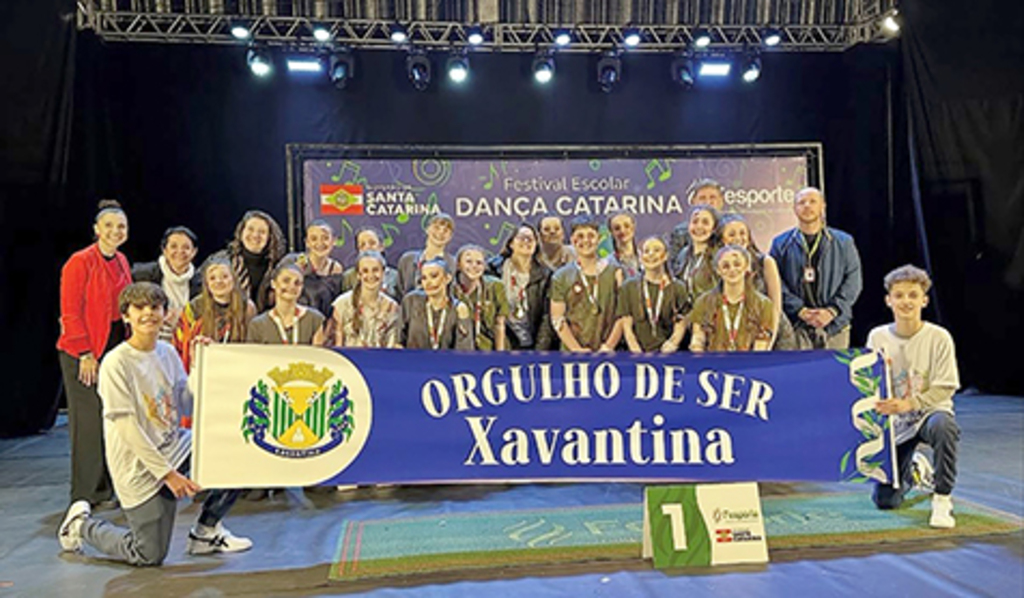  - Coreógrafa searaense Caroline Grando leva município a várias conquistas