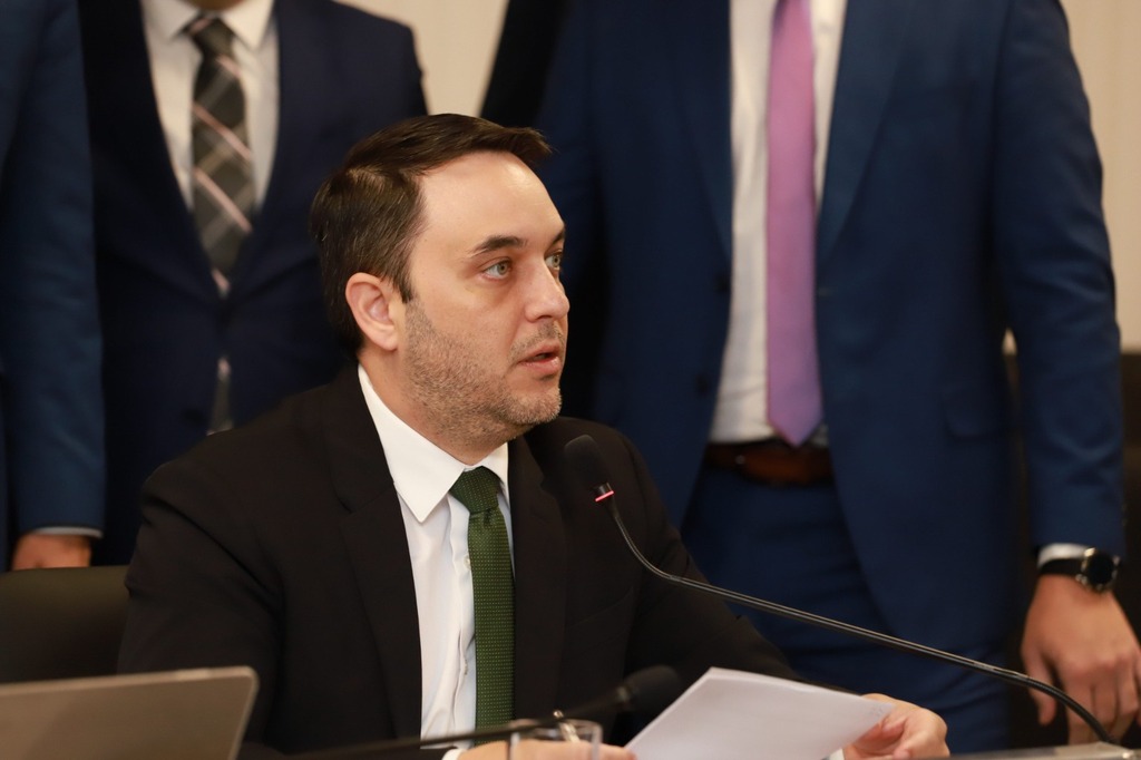 OAB/SC vai à justiça contra plataformas digitais usadas no golpe do falso advogado