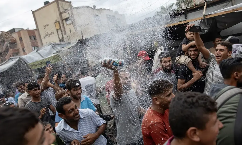 Isarel começa a retirar máquina de guerra da Faixa de Gaza