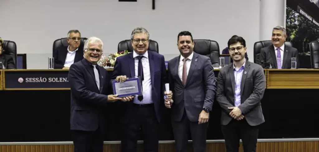 Câmara de Joinville homenageia Onévio Antônio Zabot com o título de Cidadão Honorário