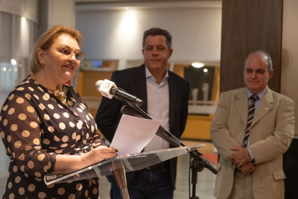 JAIME TELLES LANÇA LIVRO NA ALESC