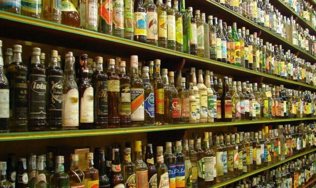 Governo oferece curso para combater mercado ilegal de bebidas alcoólicas