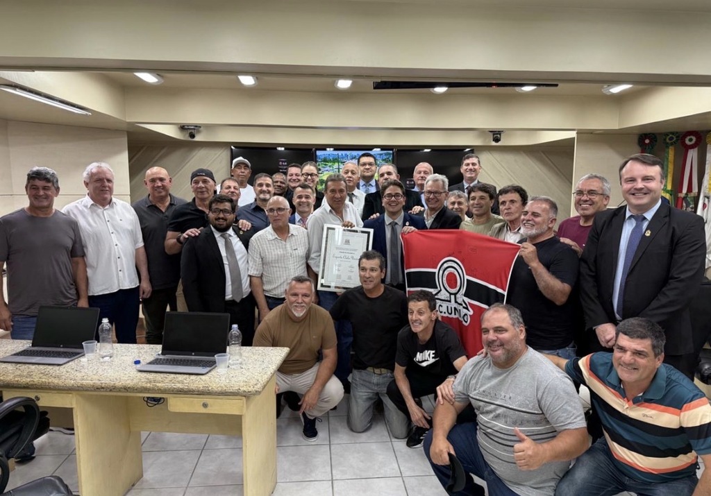 Câmara de Criciúma homenageia Esporte Clube União pelos 80 anos de história