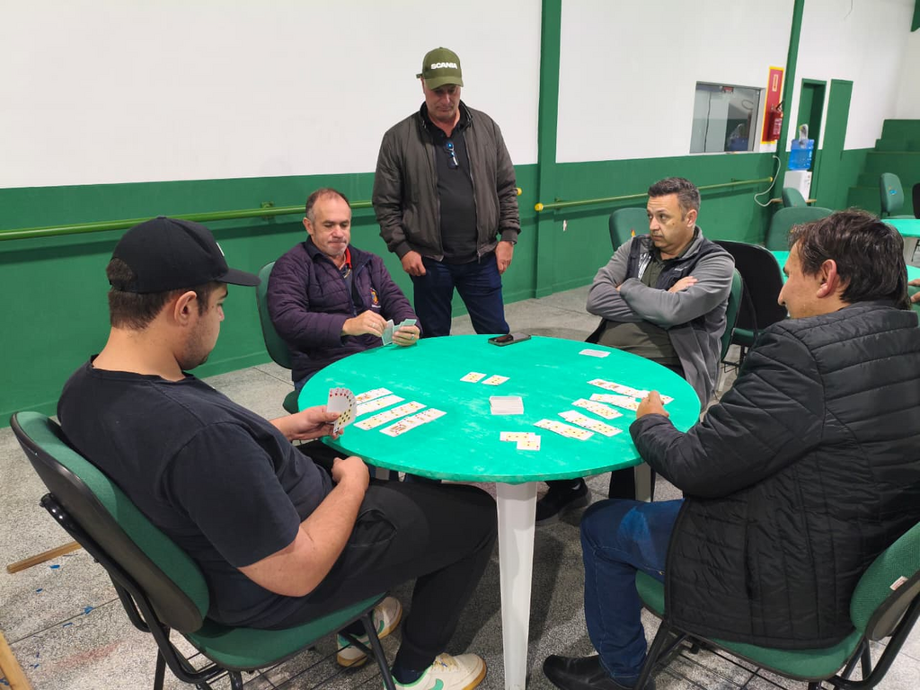 Torneio de Canastra dos Servidores Municipais movimentou Otacílio Costa
