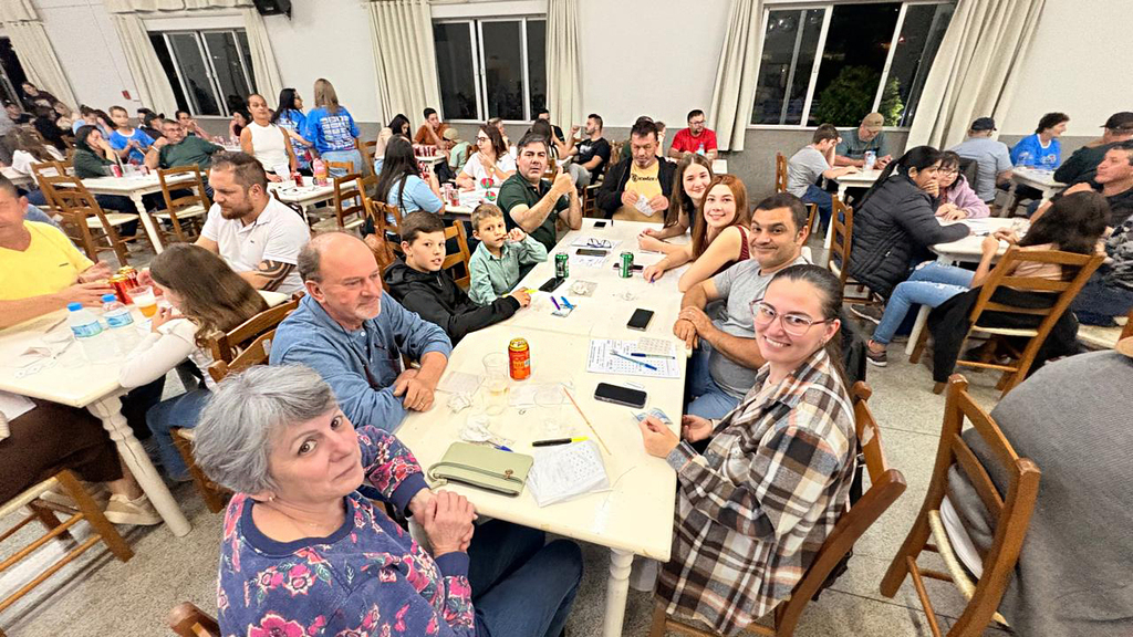Bingo Beneficente da AMA Capinzal arrecada recursos para manutenção das atividades