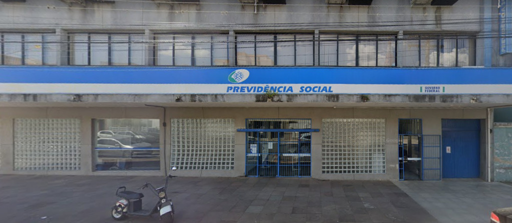 INSS interrompe programa de redução de filas por falta de recursos
