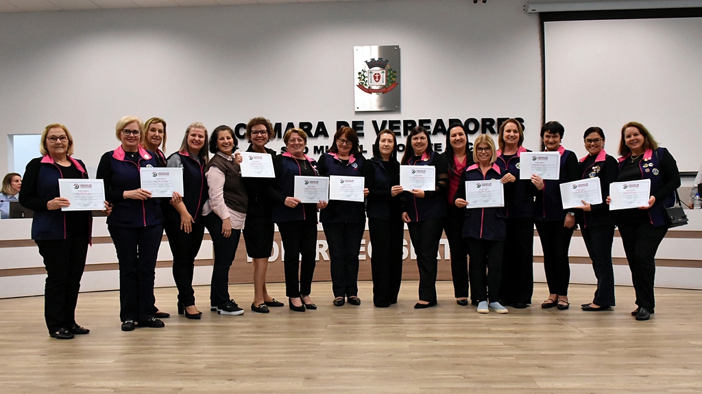 Lions Clube São Miguel do Oeste Lionesses é homenageado por 10 anos de voluntariado