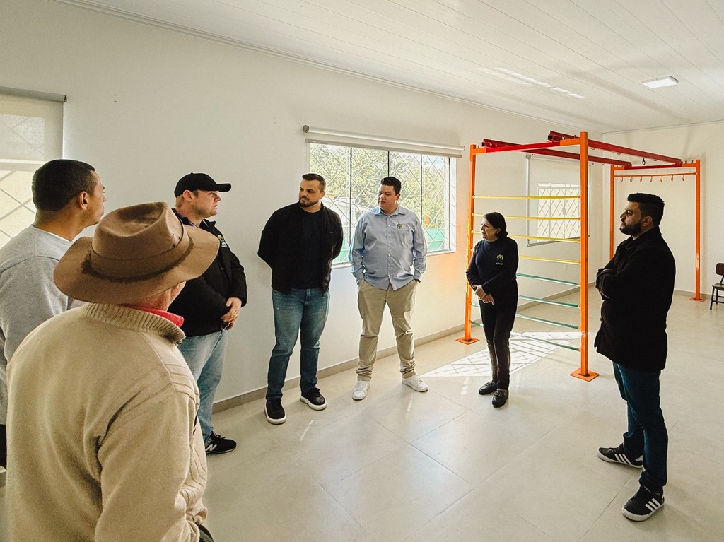 Lucas Neves visita Apae de Otacílio Costa e anuncia novo recurso para a instituição