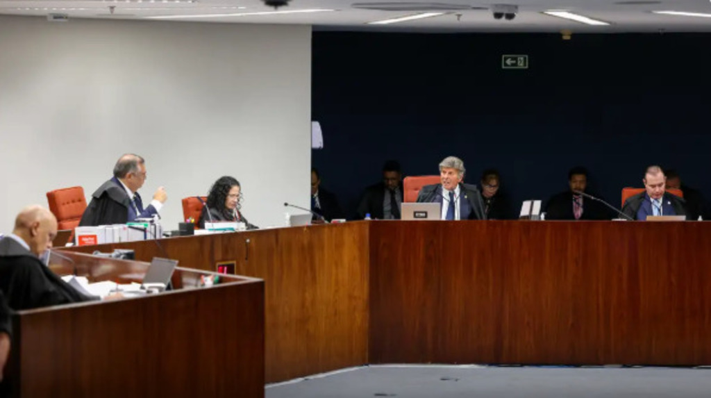Fux pede transferência para 2ª Turma