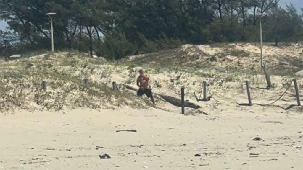 Imagem em circulação nas redes sociais - Perturbador! Mulher tira foto e denuncia assédio na praia do Mar Grosso, em Laguna