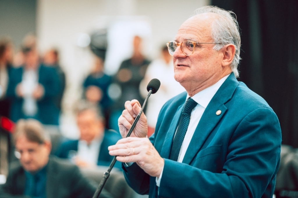 Dr. Vicente propõe liberação de armas de eletrochoque para defesa pessoal de mulheres