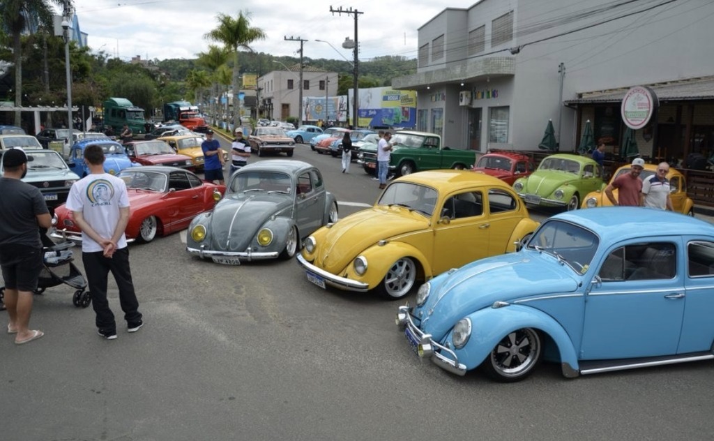 Siderópolis realiza 7º Encontro de Carros antigos no domingo