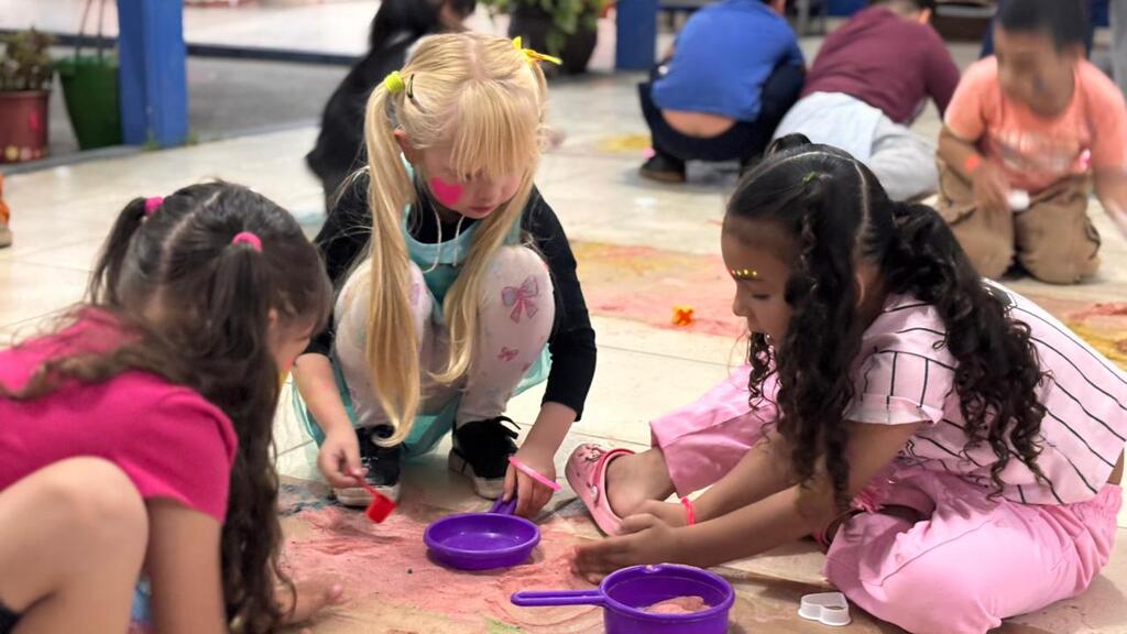 Luau Literário transforma escola em universo de imaginação e descobertas