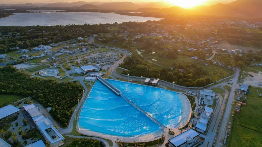 Foto: Reprodução Internet - Surfland firma acordo com MPSC e promete concluir obra até 2026