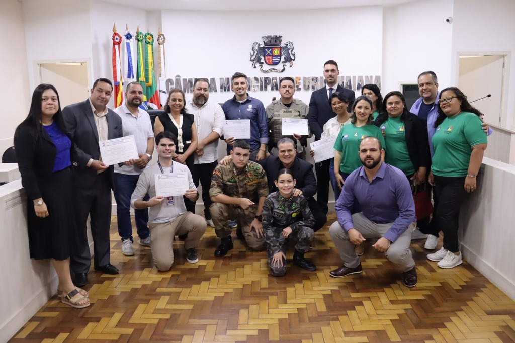 Câmara realiza reunião para entrega de homenagens