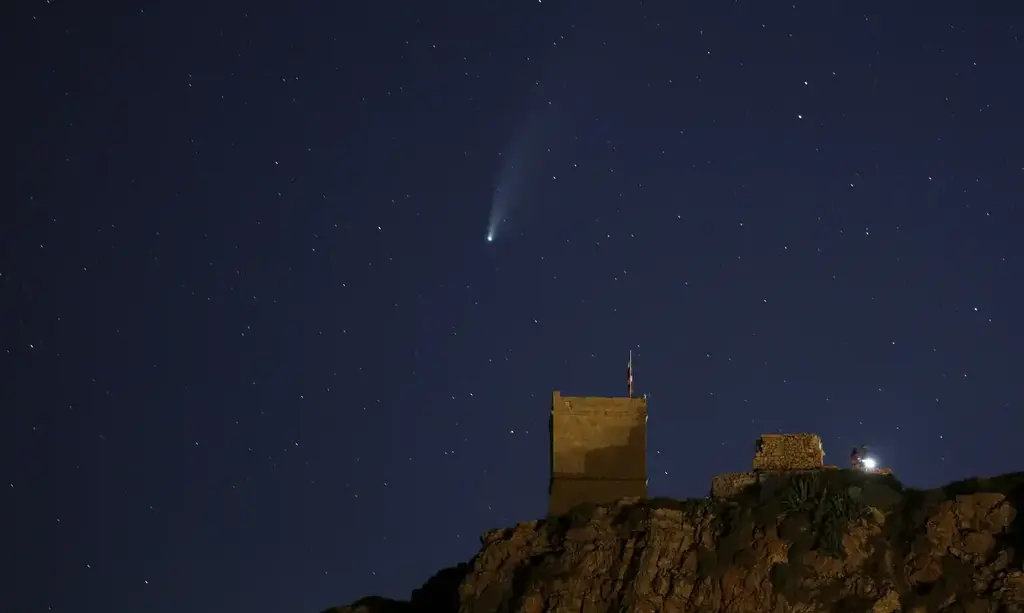 Chuva de meteoros Orionídeas poderá ser vista em todo país