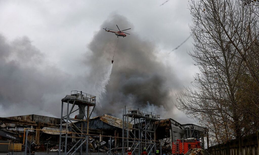 Ataque aéreo em Kiev mata duas pessoas e fere 13